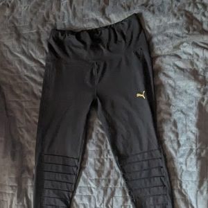 Med Blk Puma Leggings (never worn)